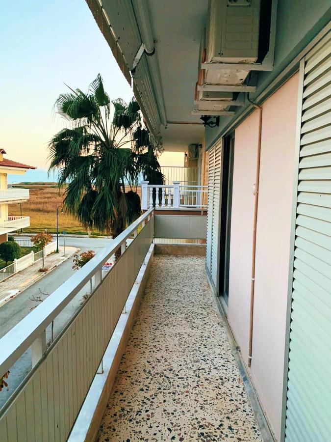 Nikol Apartments Olympiakí Aktí Exteriör bild