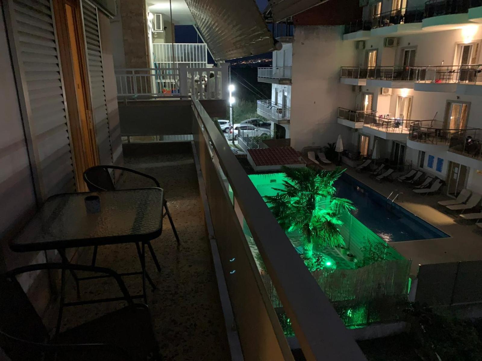 Nikol Apartments Olympiakí Aktí Exteriör bild